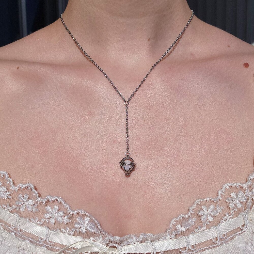 Elegant white pearl & silver rosary necklace - Picture 2 of 9